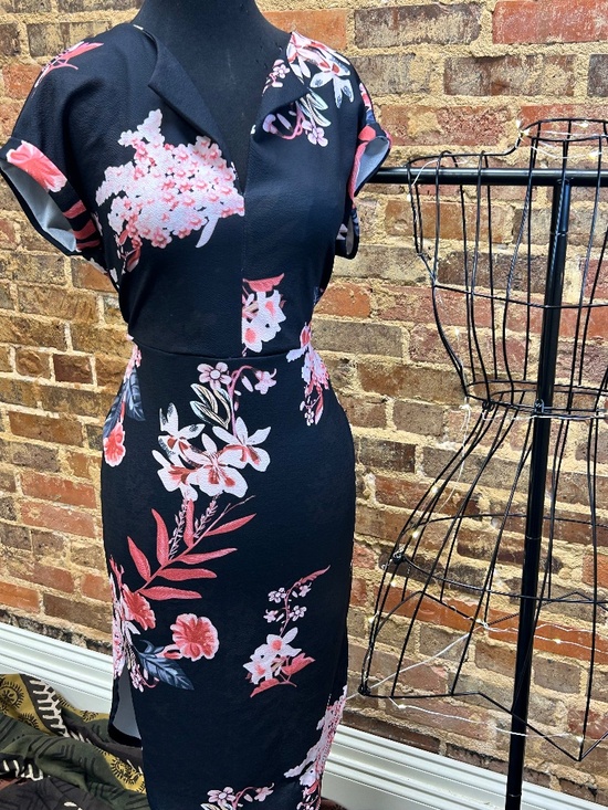 Dresses & Skirts - Dress